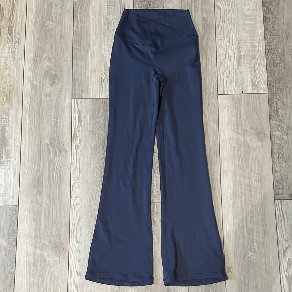 Yogalicious Women’s High-Waist Light Navy Flare Leggings
